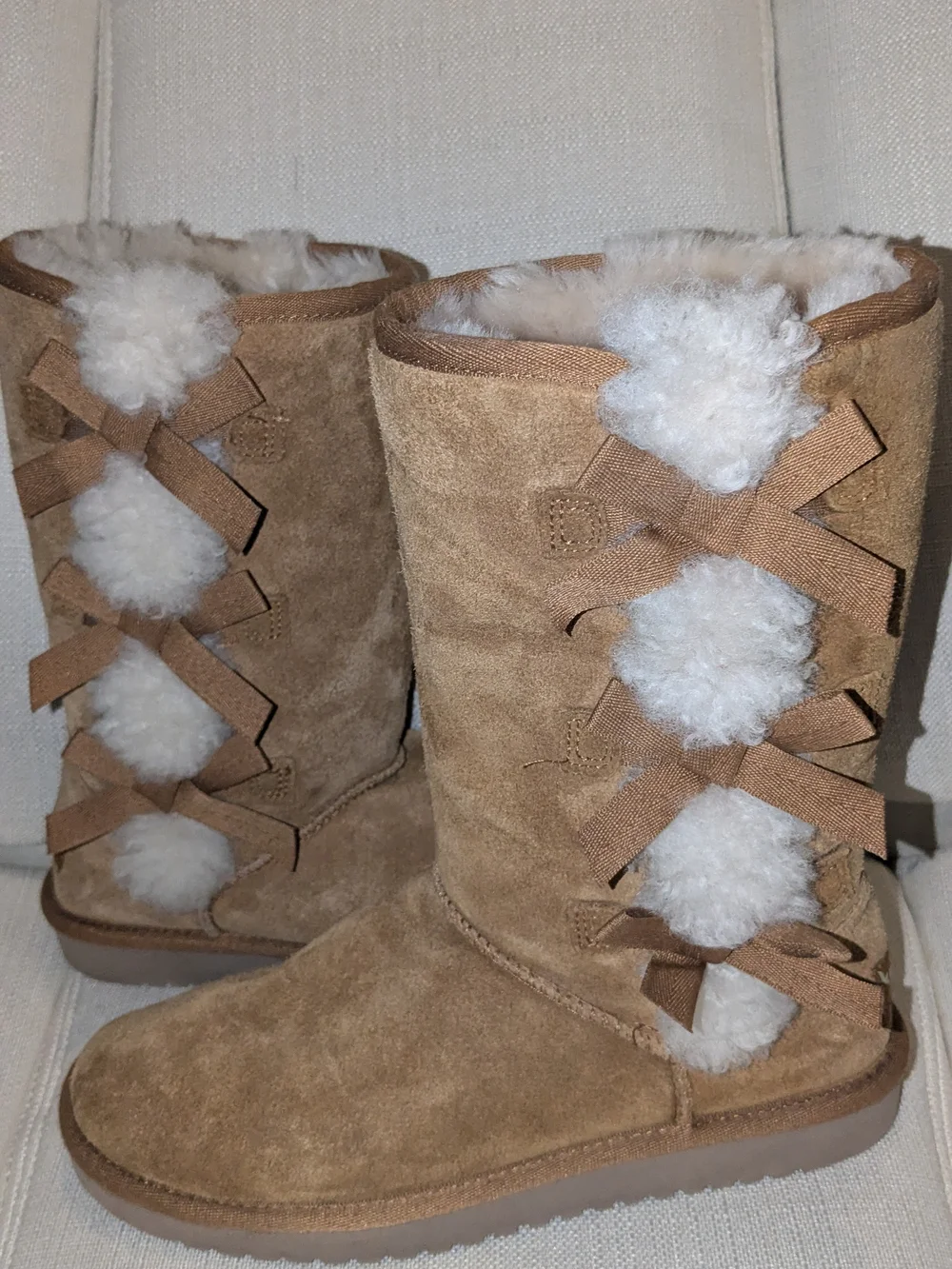 Women’s Kookaburra UGGs Victoria Tall Boots With Bows Brown Color Fur Inside - Picture 1 of 7